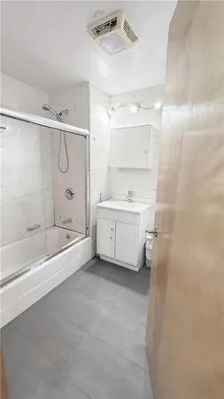 $528,000 | 913 60th Street, Unit 4F | Borough Park