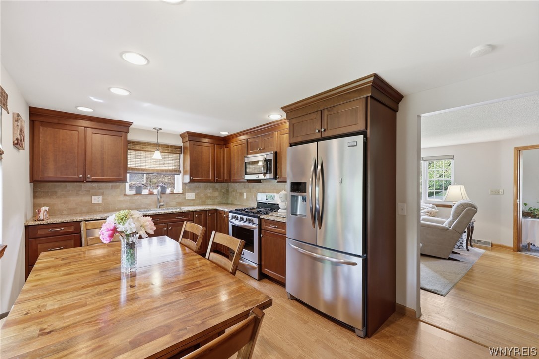 86 Patsy Lane Cheektowaga, NY 14043 - Photo 10 of 40 Rt. Side Kitchen