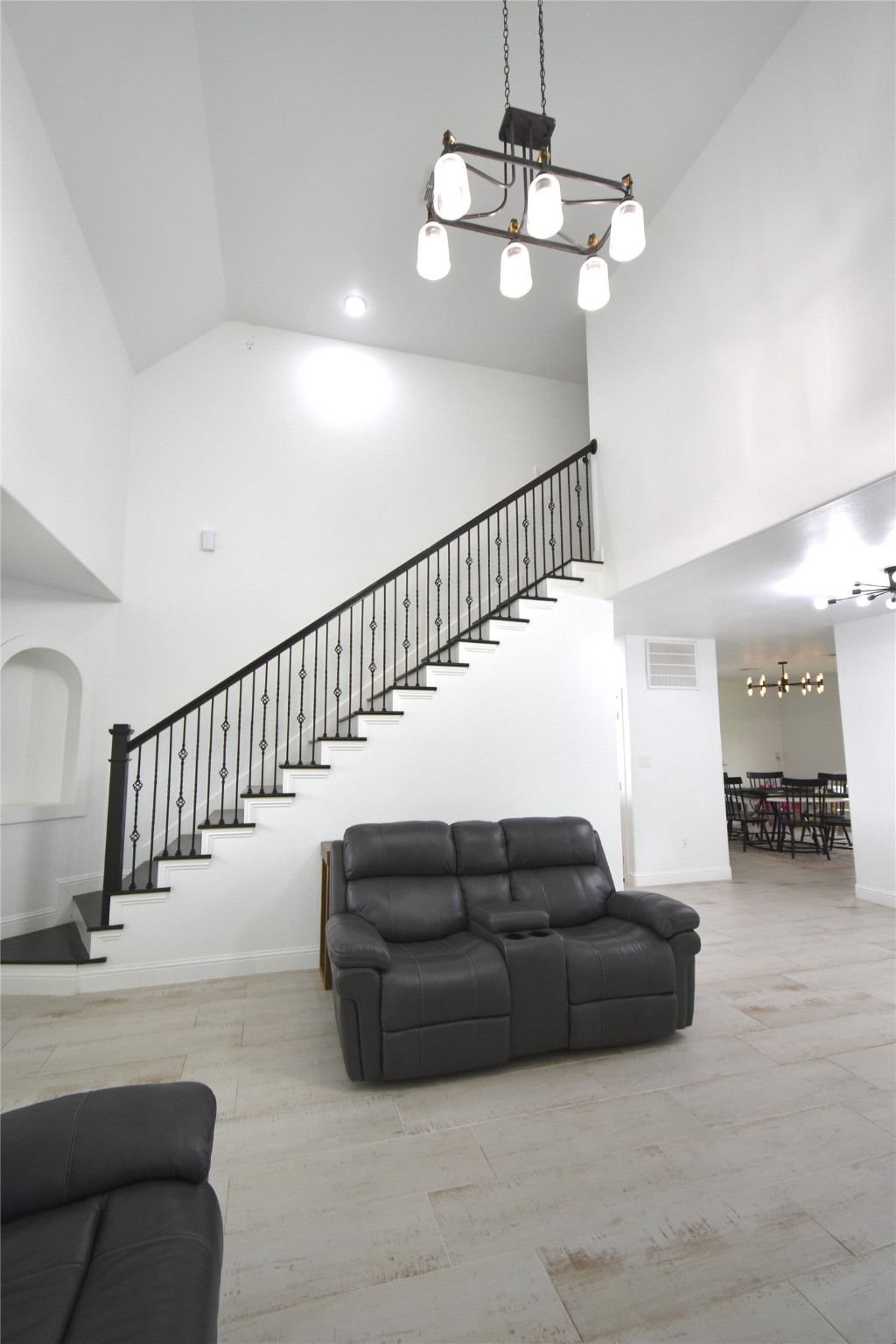 42 County Rd-5102L Cleveland, TX 77327 - Photo 3 of 9 a view of entryway and hall