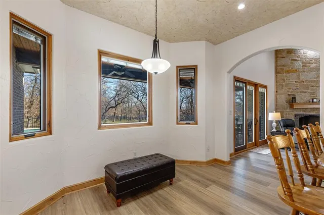 $559,900 | 712 Sugartree Drive, Lipan, TX 76462