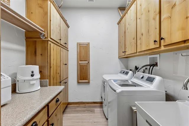 $559,900 | 712 Sugartree Drive, Lipan, TX 76462