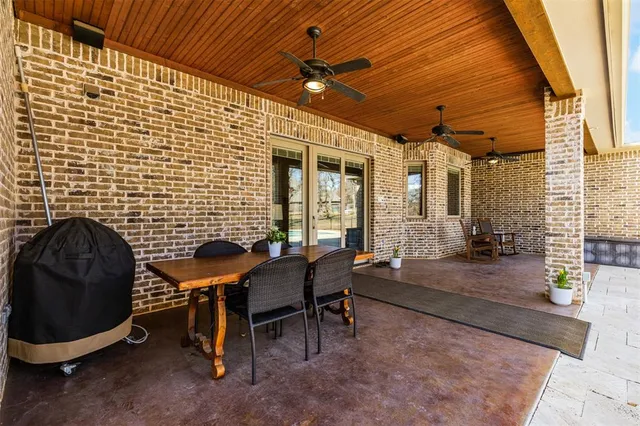 $559,900 | 712 Sugartree Drive, Lipan, TX 76462