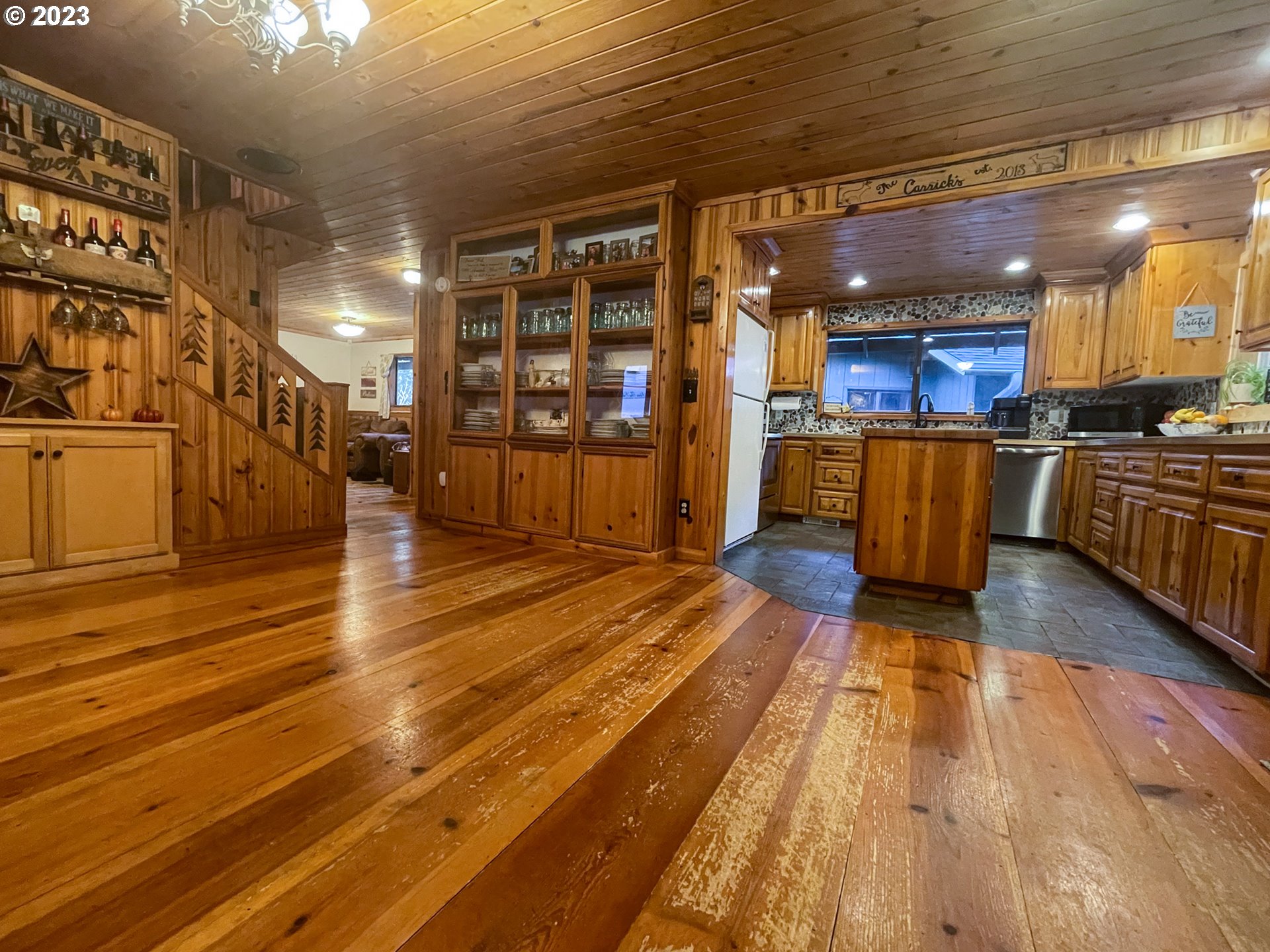 65790 East Sandy River Lane Rhododendron, OR 97049 - Photo 27 of 30