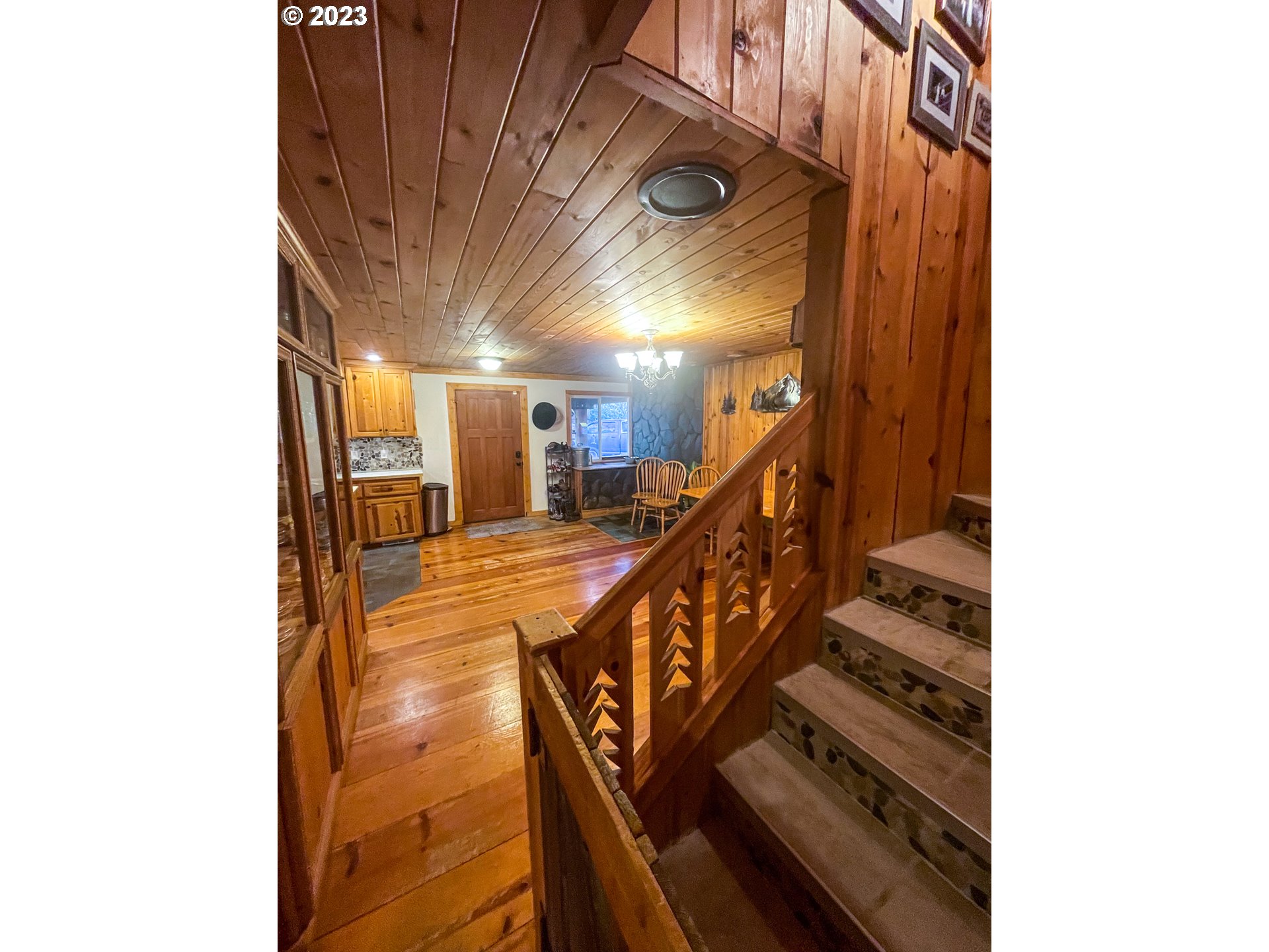 65790 East Sandy River Lane Rhododendron, OR 97049 - Photo 10 of 30