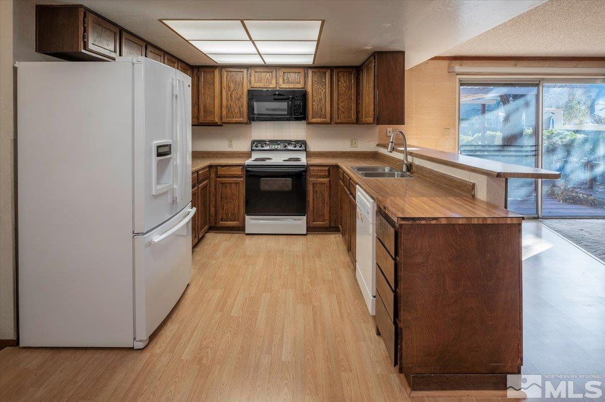 4352 Mexicali Court Reno, NV 89502 - Photo 12 of 35 Photo 12