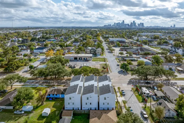 $2,795 | 4804 Gano Street, Unit C, Houston, TX 77009