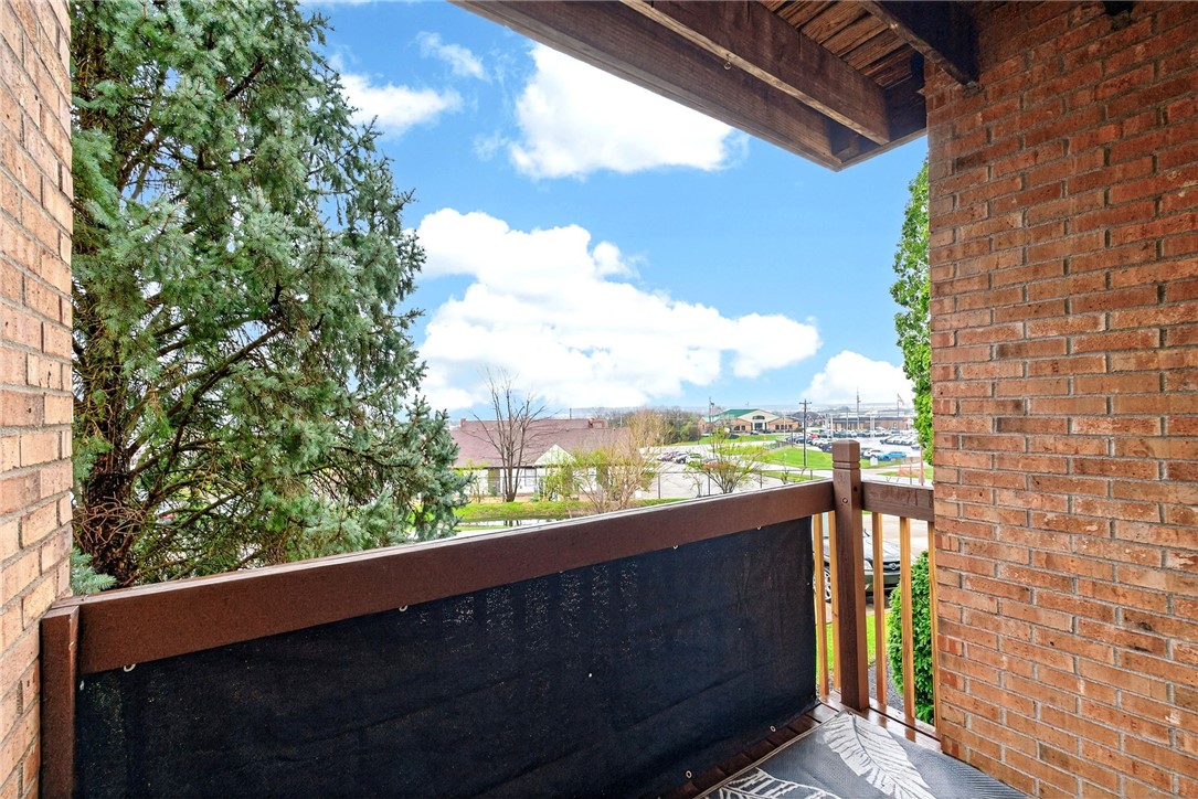 3151 Roesch Boulevard, Unit 6 Fairfield, OH 45014 - Photo 24 of 29 Enjoy scenic views and fresh air from this charming balcony.