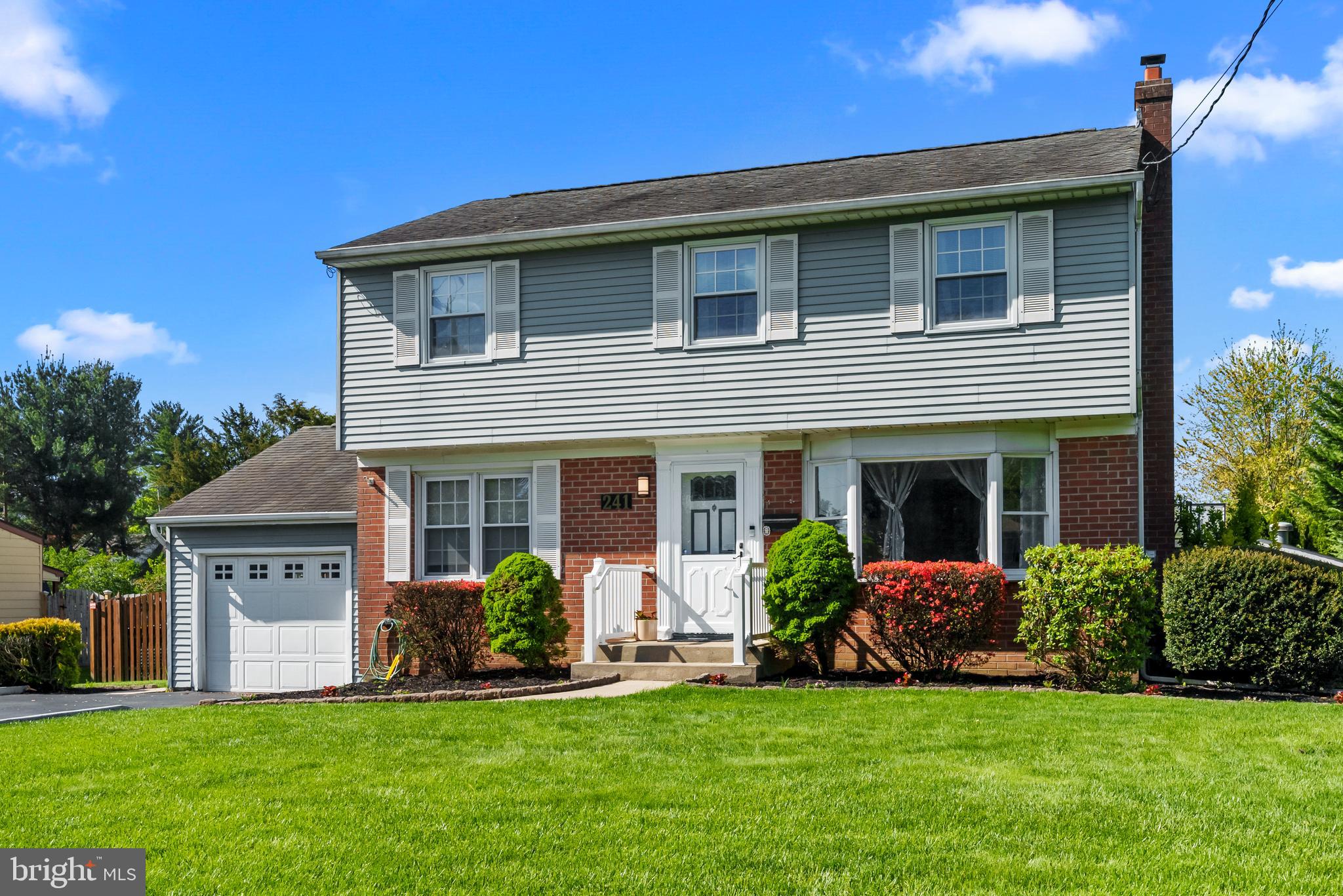 241 Crestview Road Hatboro, PA 19040 - Photo 2 of 36 Gallery Image 2