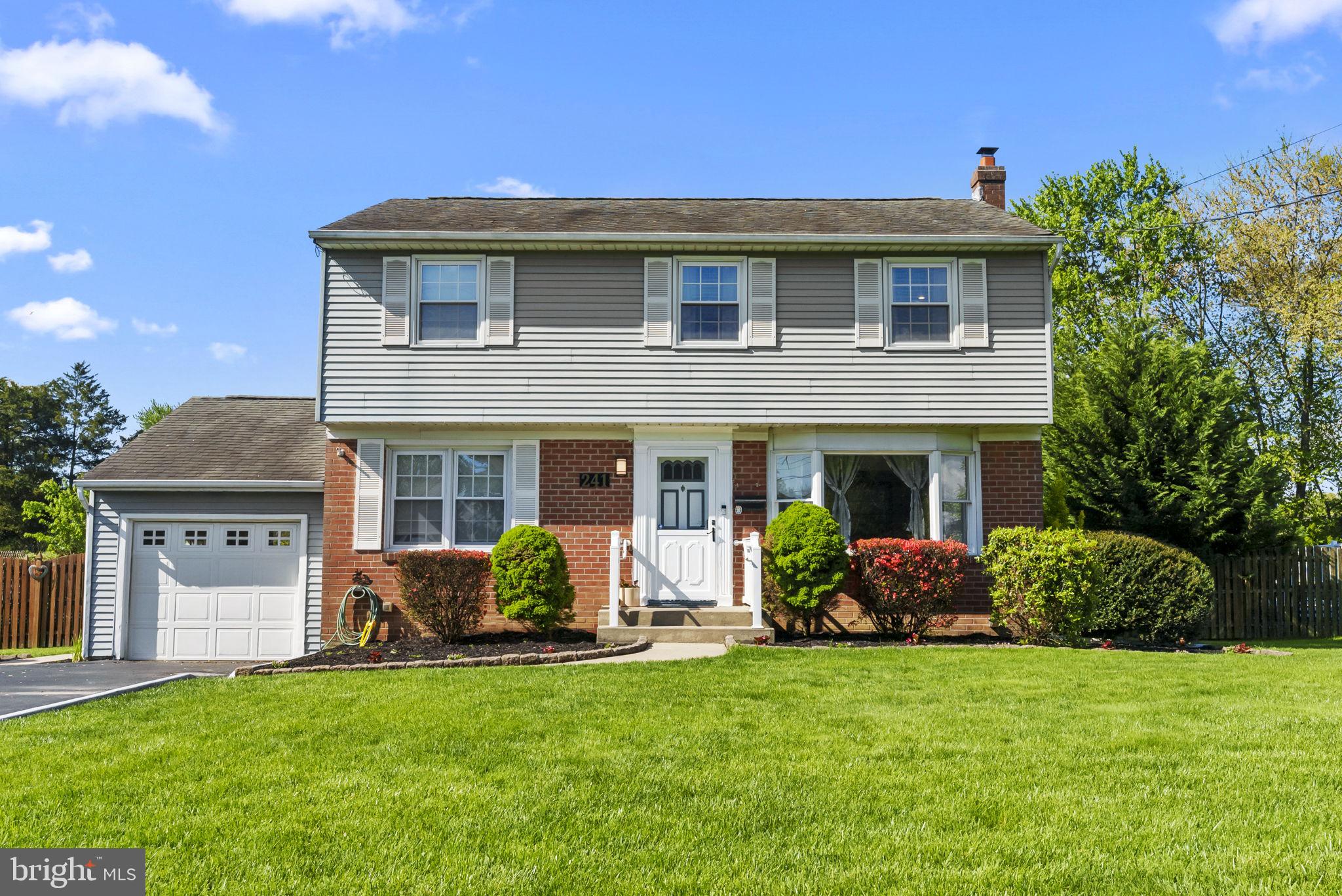 241 Crestview Road Hatboro, PA 19040 - Photo 3 of 36 Gallery Image 3