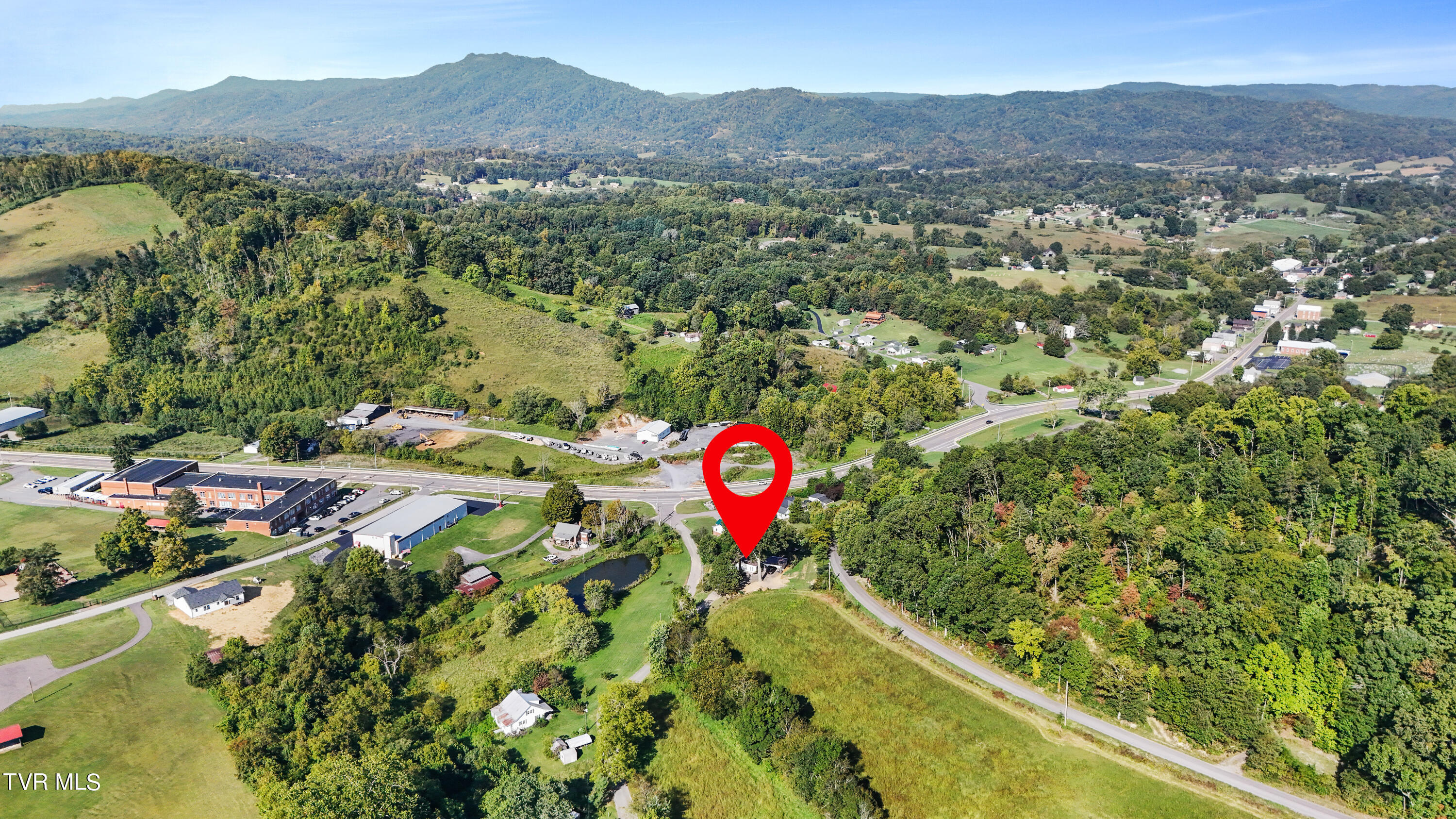 114 Judge Baines Road Fall Branch, TN 37656 - Photo 33 of 45 DJI_20240919104036_0671_D