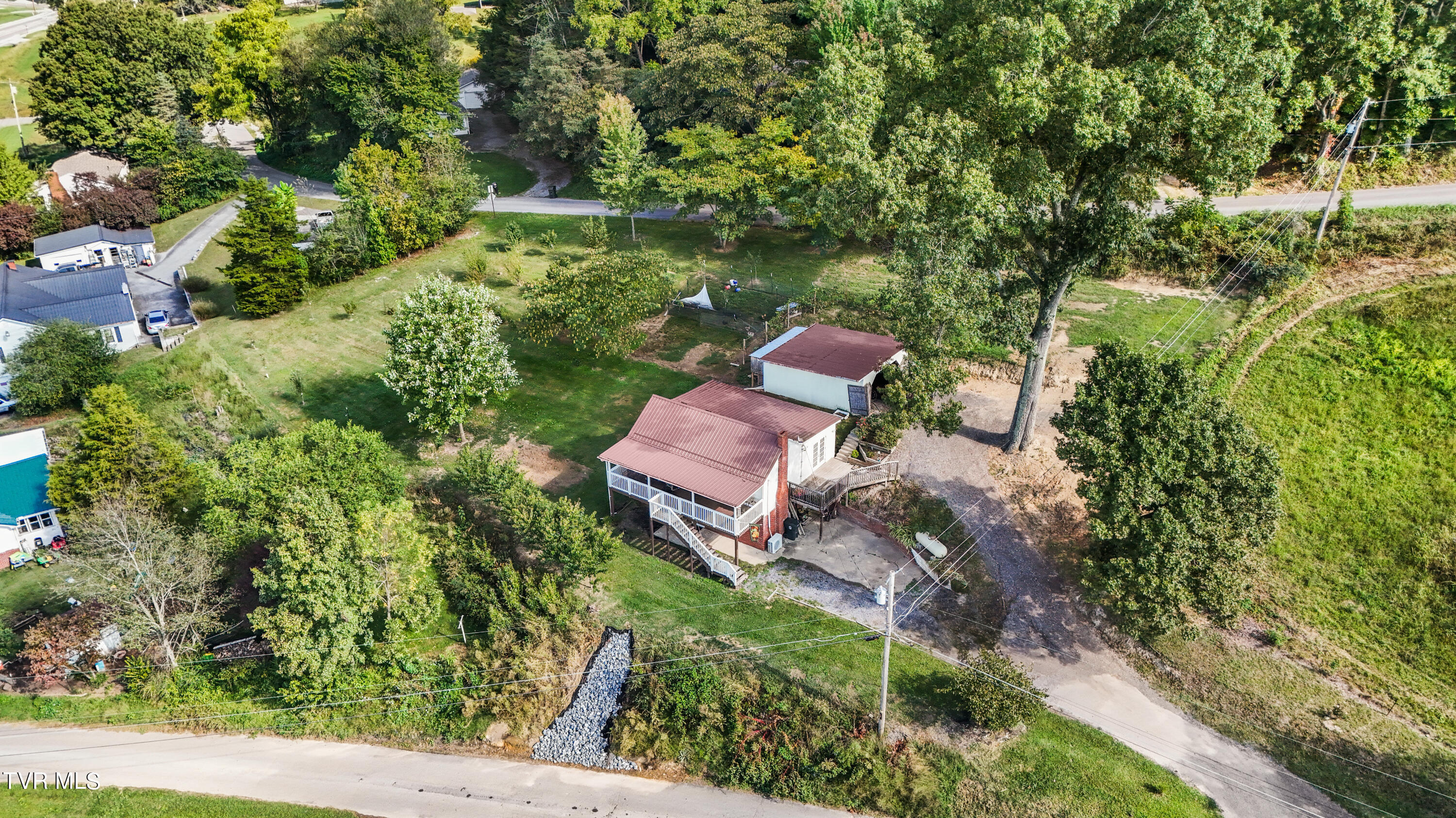 114 Judge Baines Road Fall Branch, TN 37656 - Photo 42 of 45 DJI_20240919105226_0698_D
