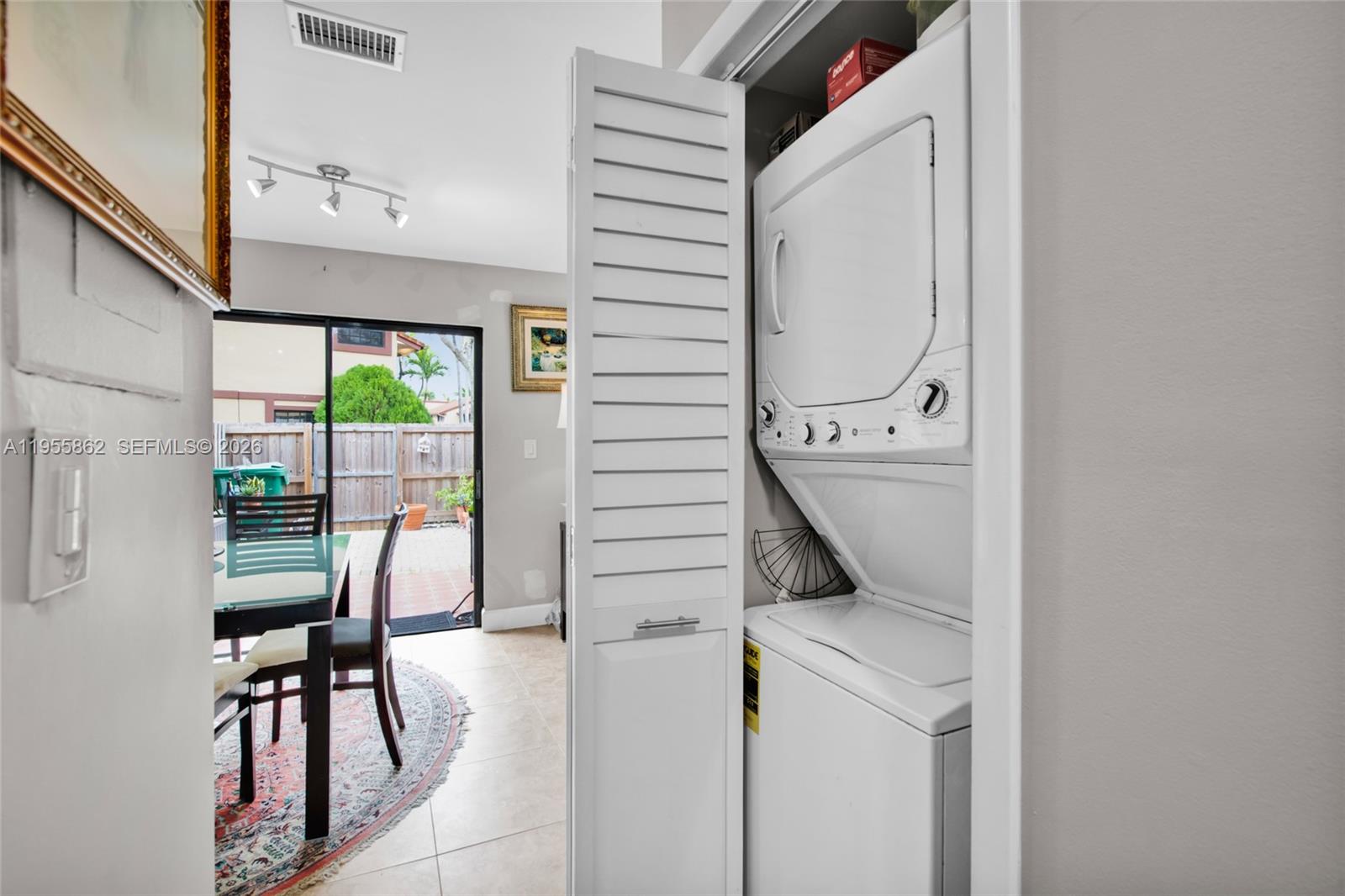 5914 Southwest 133rd Court Miami, FL 33183 - Photo 16 of 32