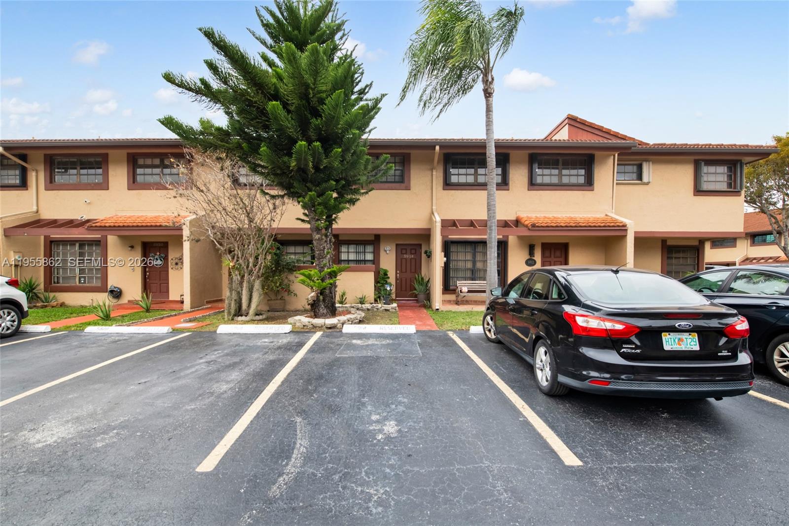 5914 Southwest 133rd Court Miami, FL 33183 - Photo 2 of 32