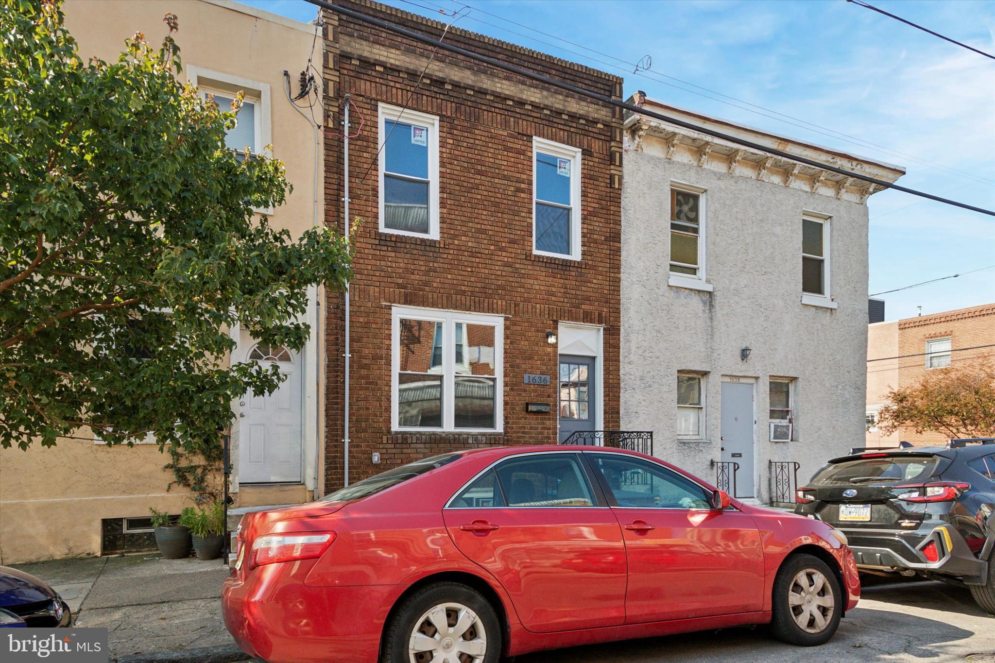 1636 Reed Street Philadelphia, PA 19146 - Photo 2 of 14