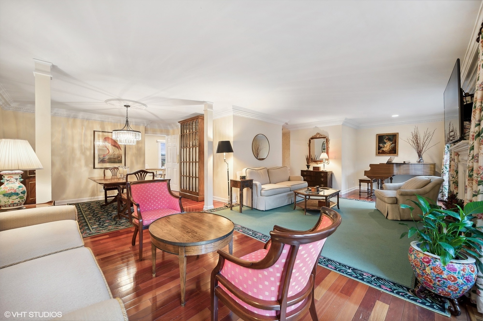 3 Landmark Street Northfield, IL 60093 - Photo 5 of 31 a living room with furniture kitchen view and a large window