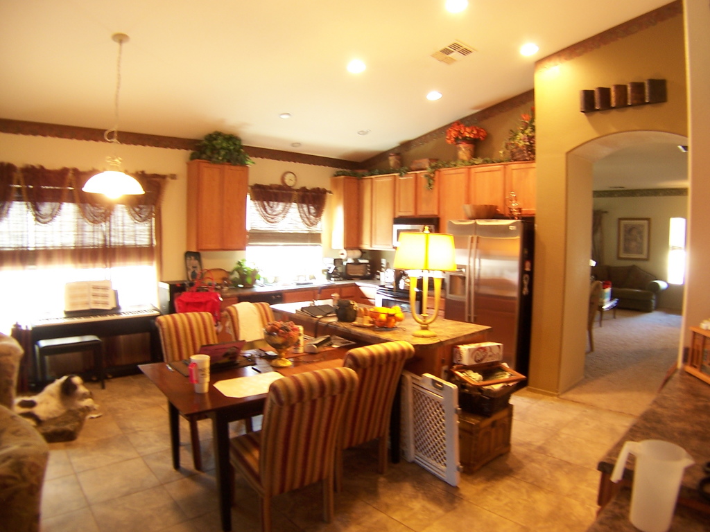 44037 Stonecreek Road Maricopa, AZ 85139 - Photo 9 of 29 Kitchen & Eating Area