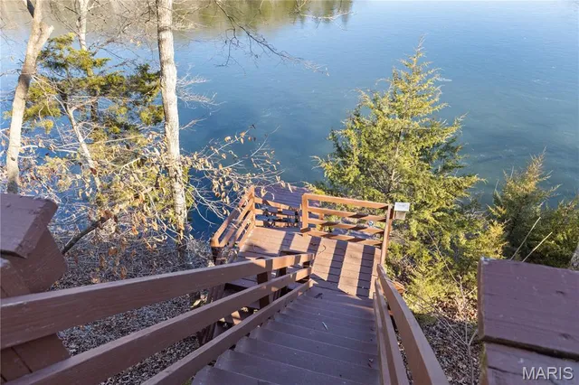 $575,000 | 145 East Innsbrook Cir Drive, Wright City, MO 63390