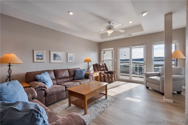 $329,900 | 214 Emerald Bay Drive, Unit 1D, Lake Ozark, MO 65049