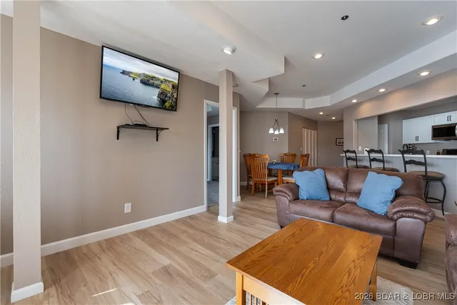 $329,900 | 214 Emerald Bay Drive, Unit 1D, Lake Ozark, MO 65049