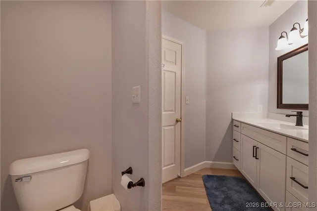 $329,900 | 214 Emerald Bay Drive, Unit 1D, Lake Ozark, MO 65049