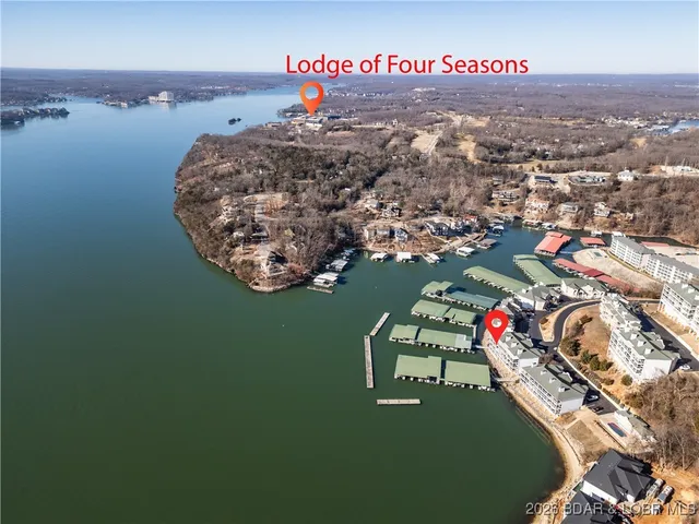 $329,900 | 214 Emerald Bay Drive, Unit 1D, Lake Ozark, MO 65049