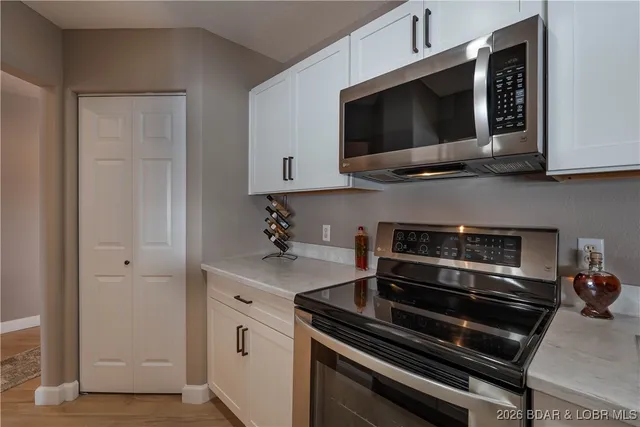 $329,900 | 214 Emerald Bay Drive, Unit 1D, Lake Ozark, MO 65049