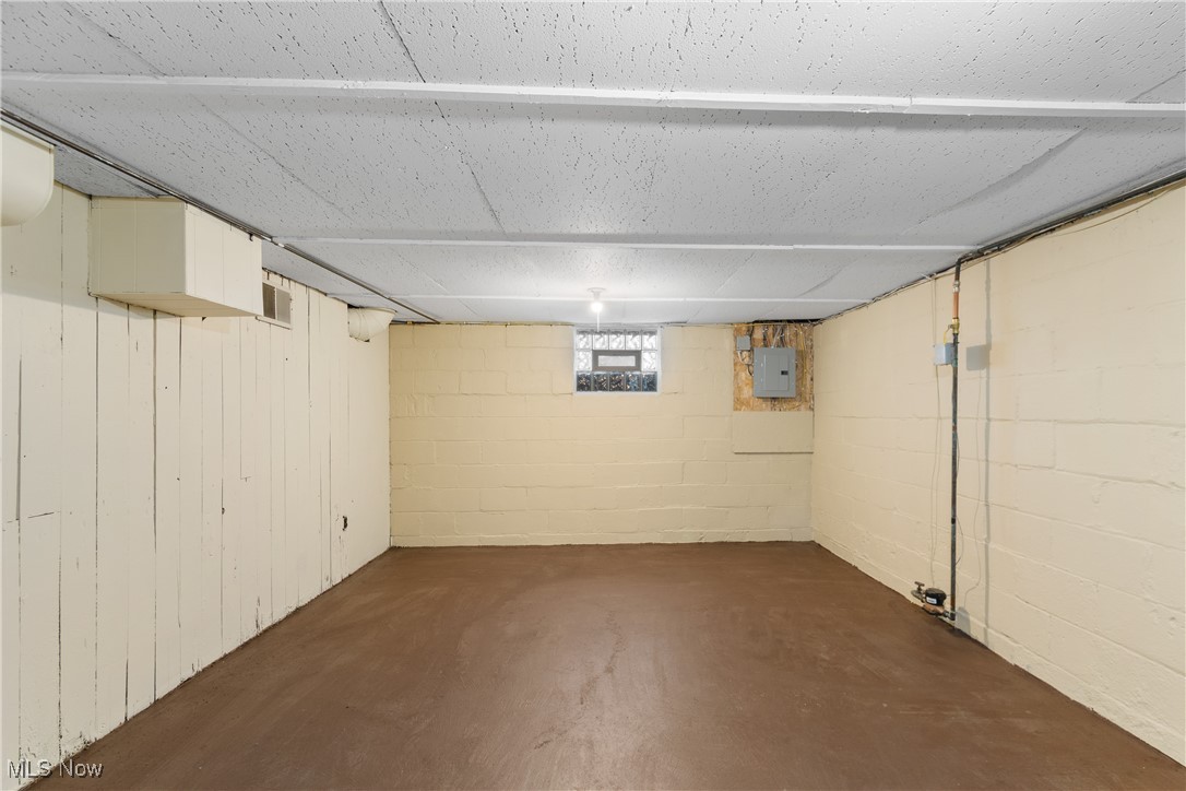 631 Walnut Road Southwest Massillon, OH 44647 - Photo 25 of 26 Gallery Image 25