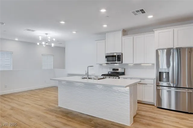 $2,398 | 237 Callen Falls Avenue, Unit 2025, Henderson, NV 89011