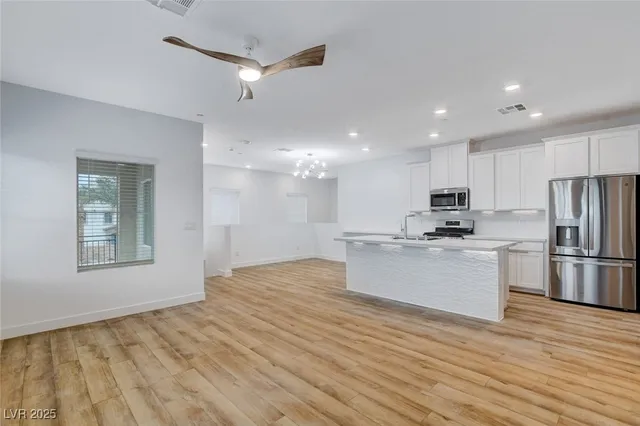 $2,398 | 237 Callen Falls Avenue, Unit 2025, Henderson, NV 89011