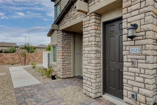 $2,398 | 237 Callen Falls Avenue, Unit 2025, Henderson, NV 89011