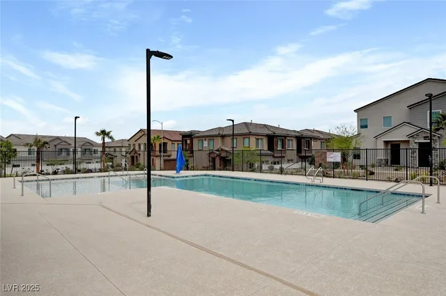 $2,398 | 237 Callen Falls Avenue, Unit 2025, Henderson, NV 89011