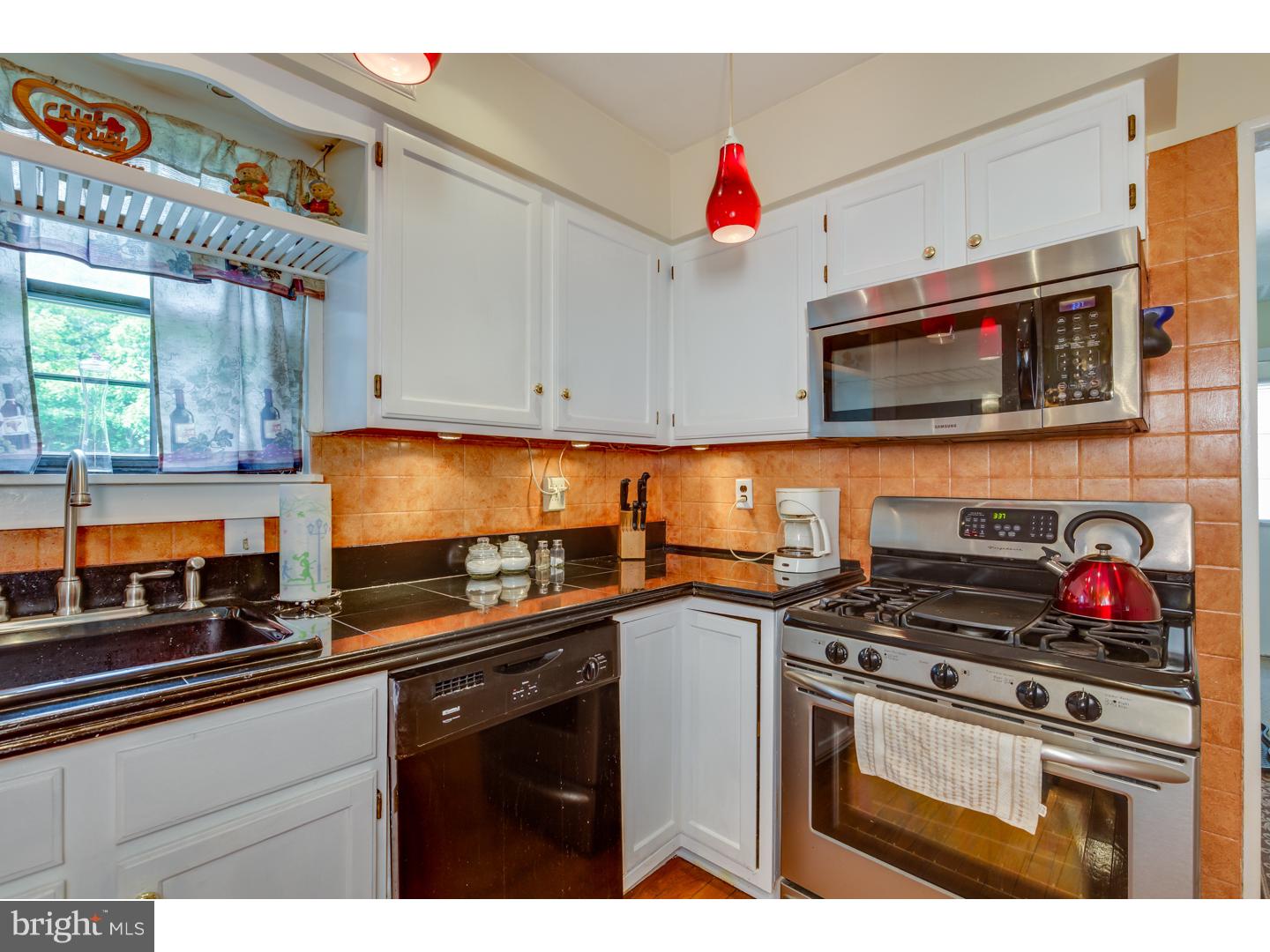 40 Evesham Road Cherry Hill, NJ 08003 - Photo 9 of 25