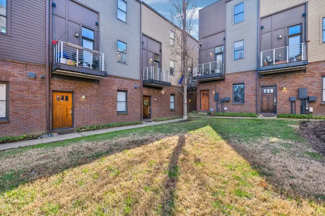 $545,000 | 508 Madison Street, Unit 5, Nashville, TN 37208