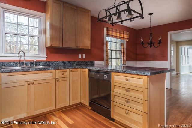 5021 Hickory Signpost Road Williamsburg, VA 23185 - Photo 5 of 24 Gallery Image 5
