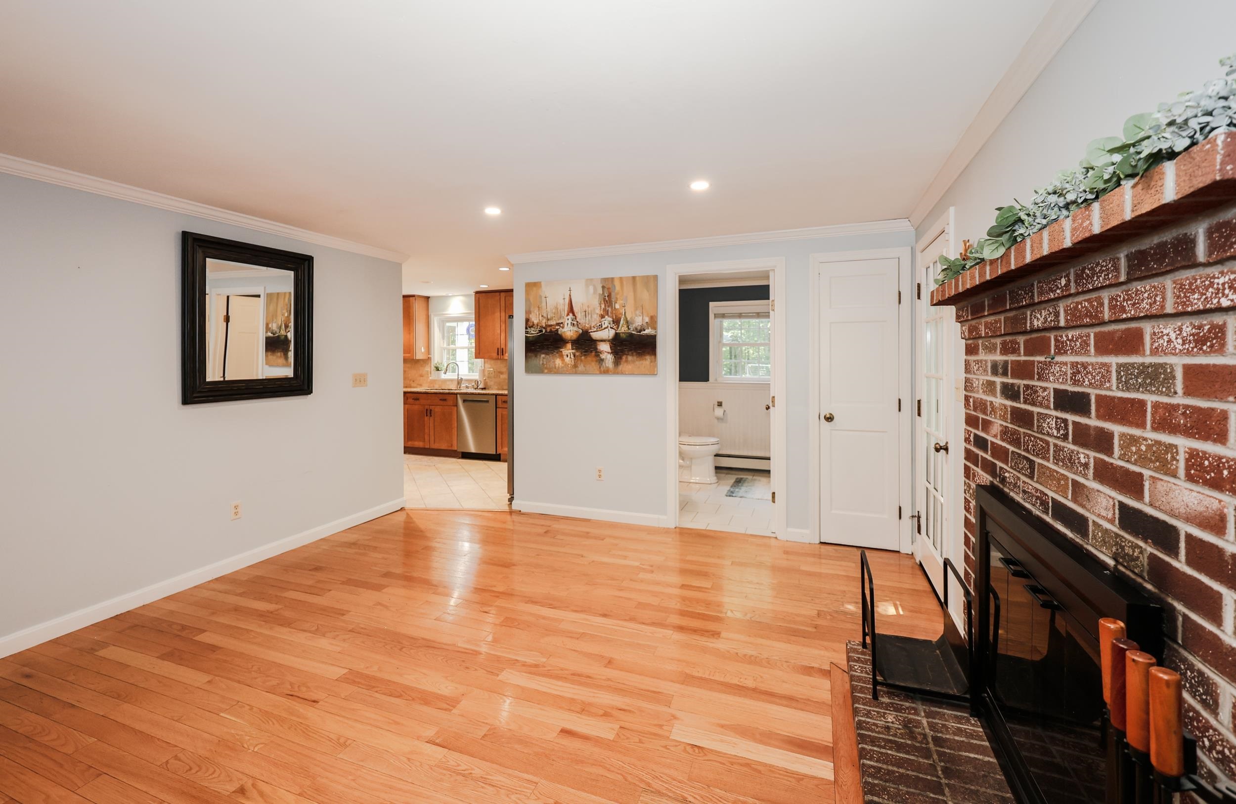 34 Olde Lantern Road Bedford, NH 03110 - Photo 16 of 41 Gallery Image 16