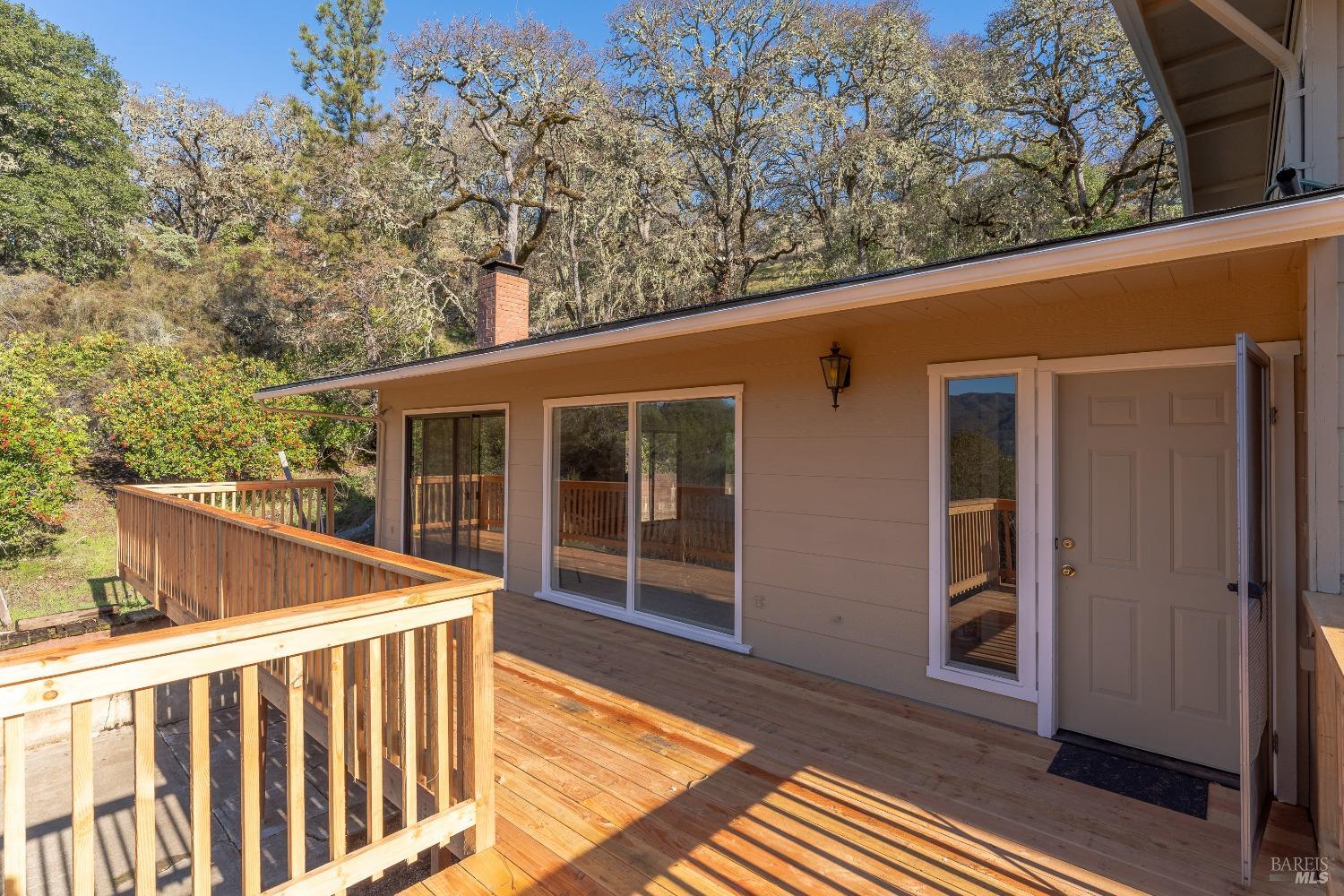 950 Knob Hill Road Ukiah, CA 95482 - Photo 1 of 1 Gallery Image 1