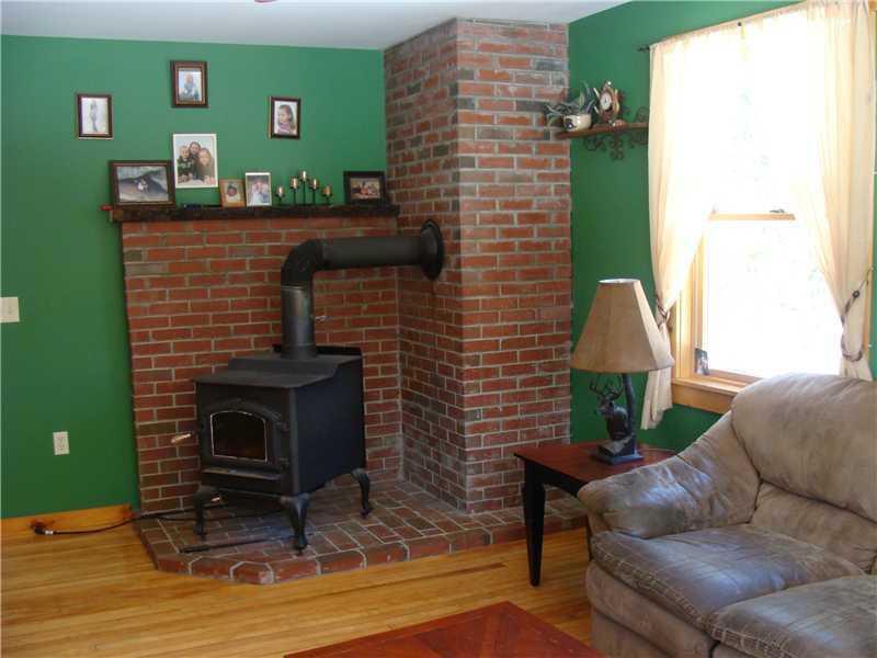 41 Woodland Road Otisfield, ME 04270 - Photo 10 of 22 Living Room.