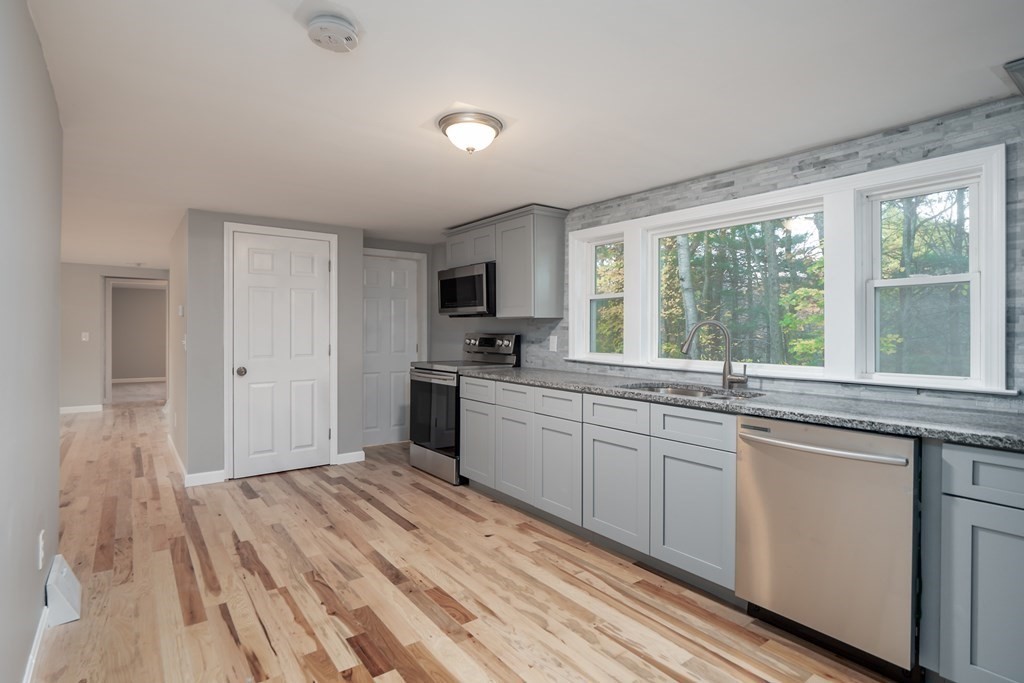 36 G H Wilson Road Spencer, MA 01562 - Photo 6 of 27 Gallery Image 6