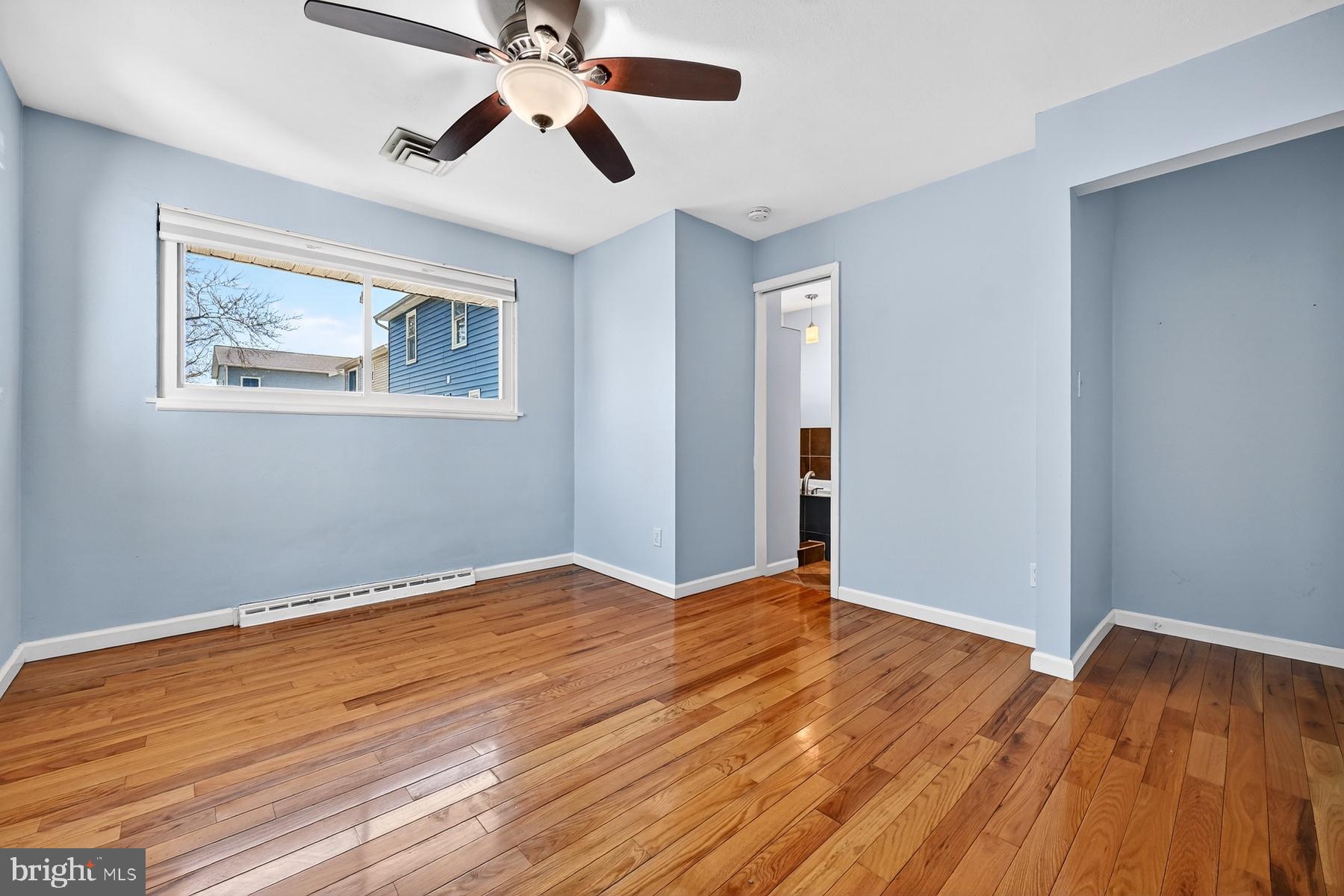 118 Elliott Place Edgewater, MD 21037 - Photo 20 of 57 Primary Bedroom
