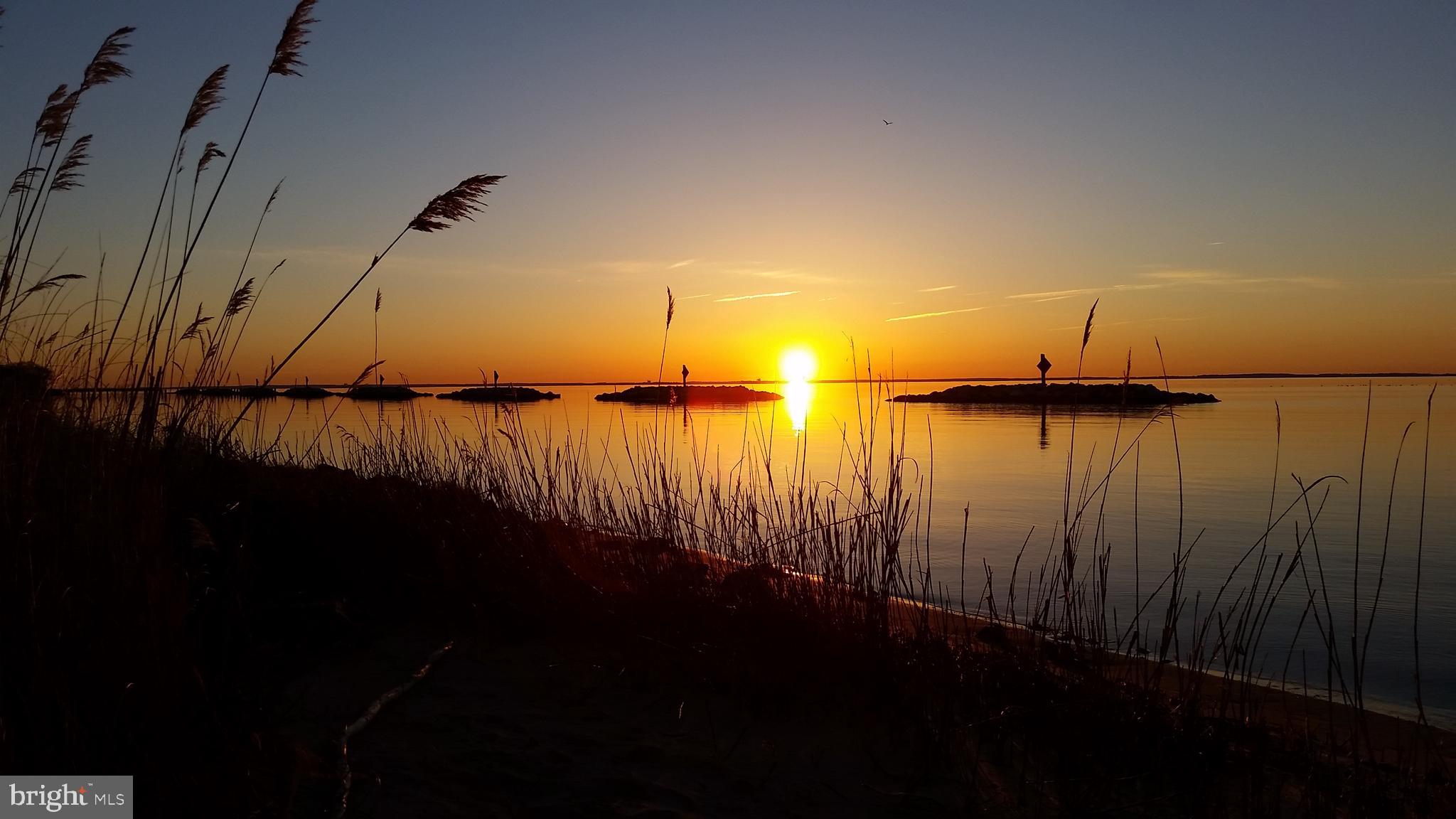 118 Elliott Place Edgewater, MD 21037 - Photo 3 of 57 Sunset at the Beach