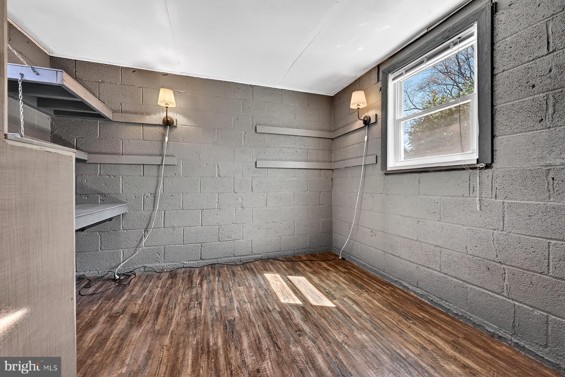 118 Elliott Place Edgewater, MD 21037 - Photo 33 of 57 Flex Space in Out Building