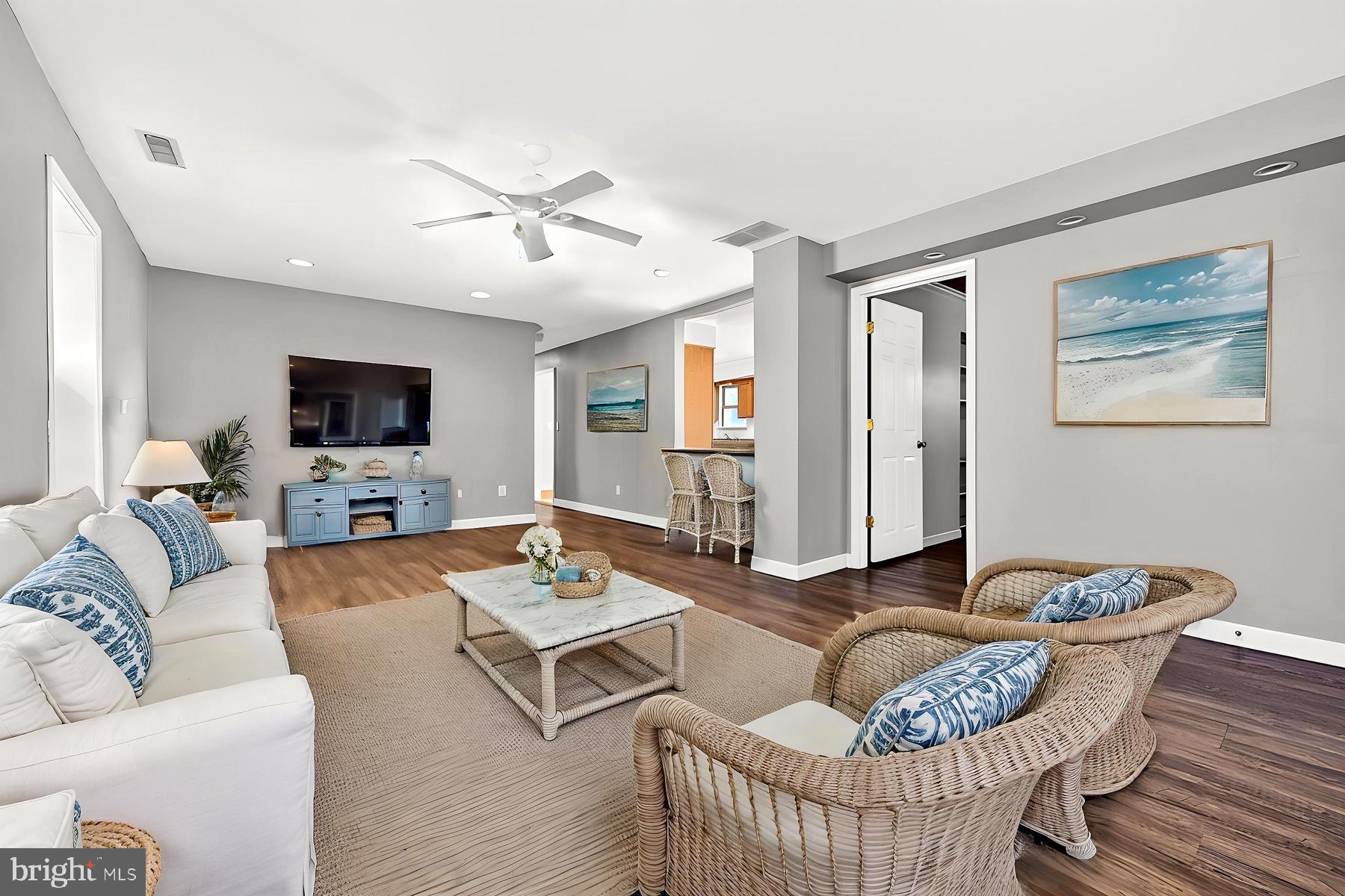 118 Elliott Place Edgewater, MD 21037 - Photo 7 of 57 Virtually Staged Family Room