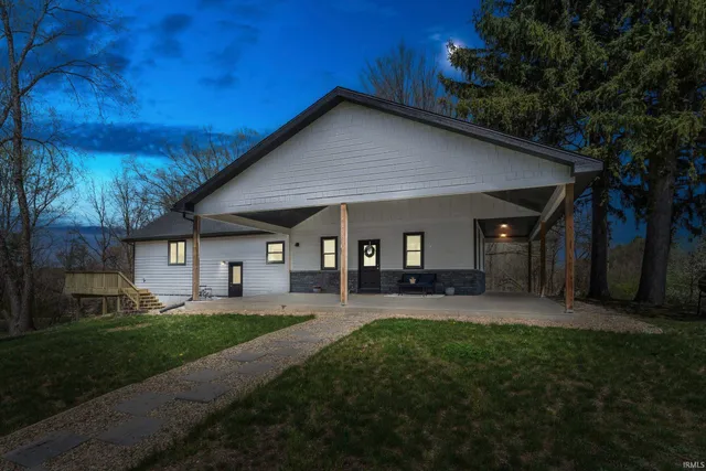 $350,000 | 57845 Crumstown Highway, South Bend, IN 46619