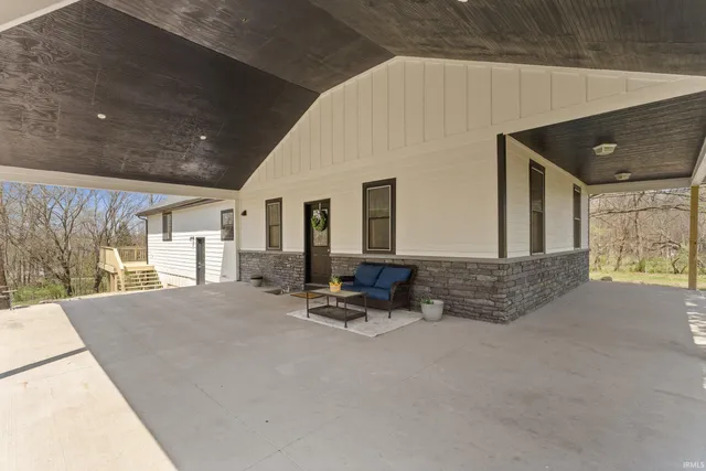 $350,000 | 57845 Crumstown Highway, South Bend, IN 46619