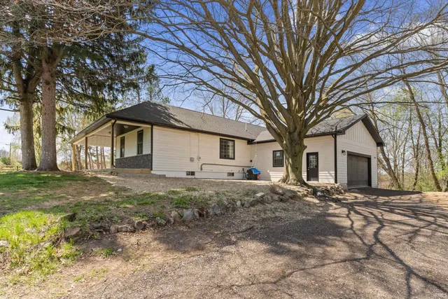 $350,000 | 57845 Crumstown Highway, South Bend, IN 46619