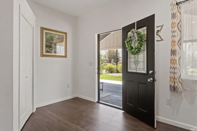 $350,000 | 57845 Crumstown Highway, South Bend, IN 46619