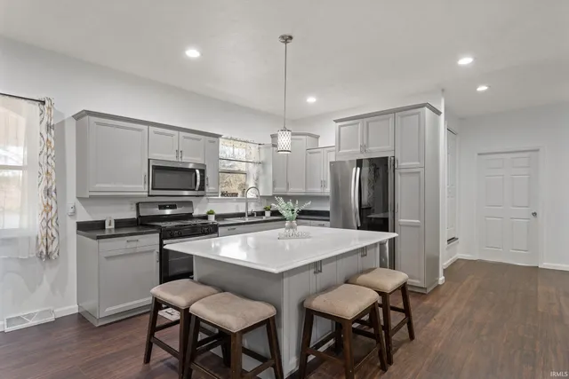 $350,000 | 57845 Crumstown Highway, South Bend, IN 46619