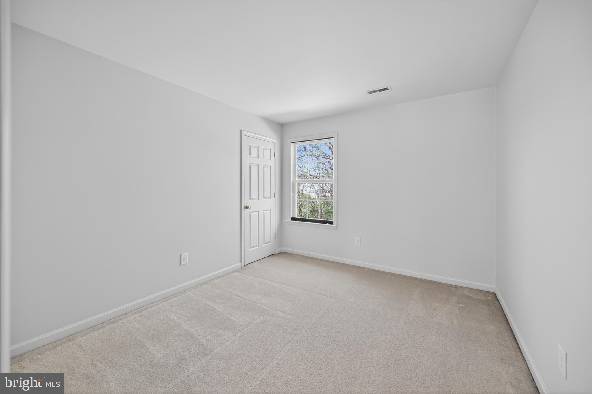 983 Files Cross Road Martinsburg, WV 25404 - Photo 24 of 49