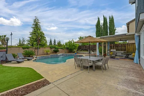 $1,050,000 | 2229 Apple Grey Lane, Rocklin, CA 95765