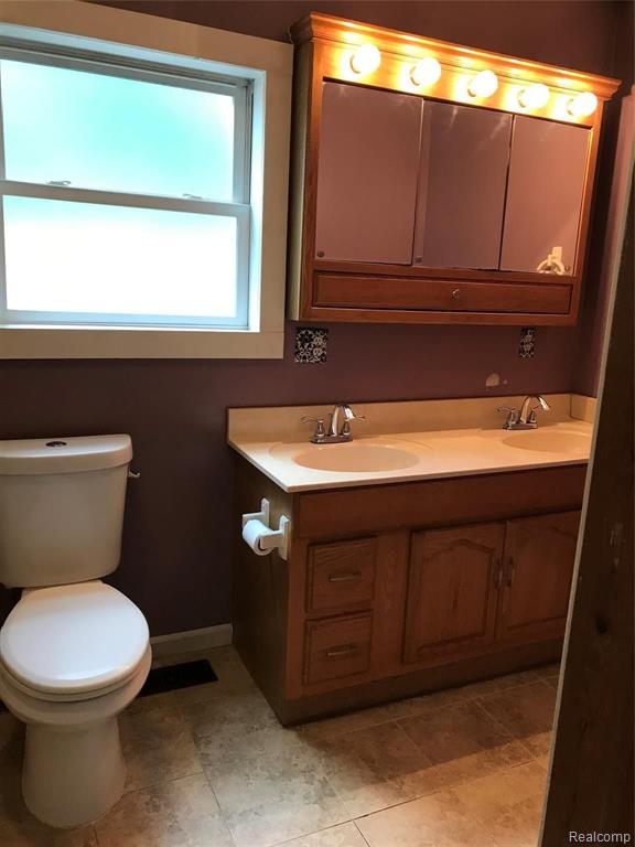 9117 Bennett Lake Road Fenton, MI 48430 - Photo 22 of 29